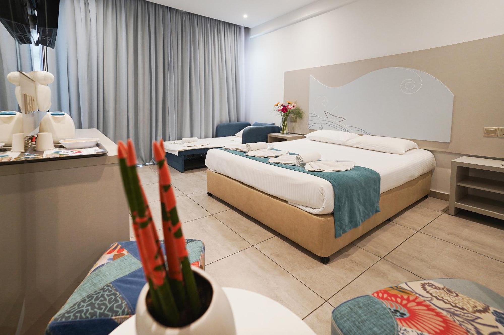 Nicholas Color Hotel Ayia Napa Exterior photo